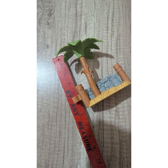 Fisher-Price Little People Palm Tree Nativity Playset Accessory For On-The-Go Ho - Picture 4 of 4